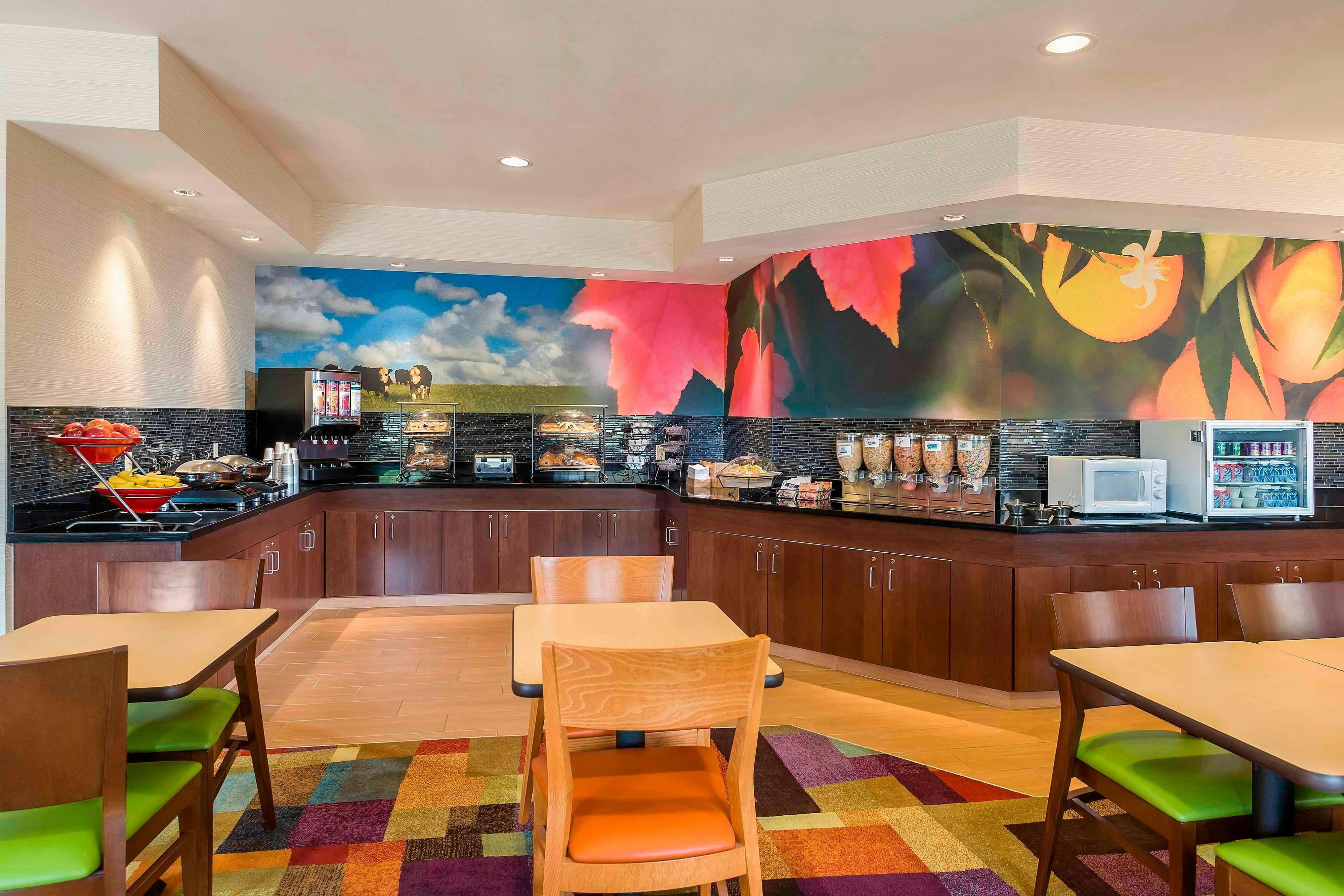 Fairfield Inn & Suites Holland 4/5