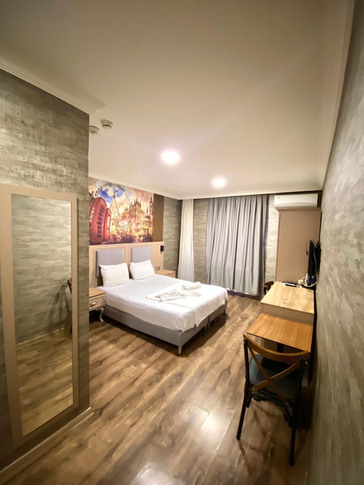 La Vie Suit Otel 3/28