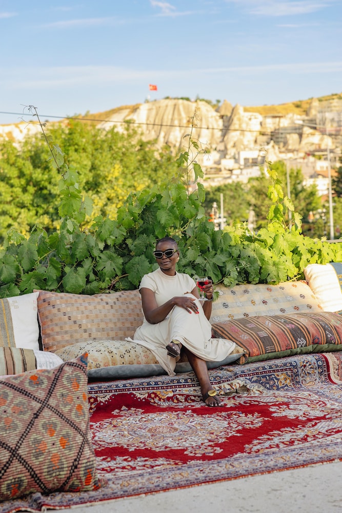Cave Hotel Saksagan 43/48