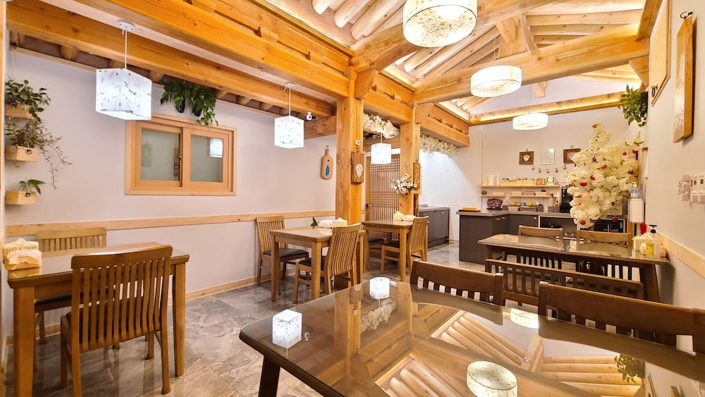 Nadul Hanok 36/50