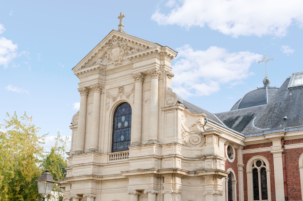 Hotel the Originals Lisieux Cathedrale 1/33