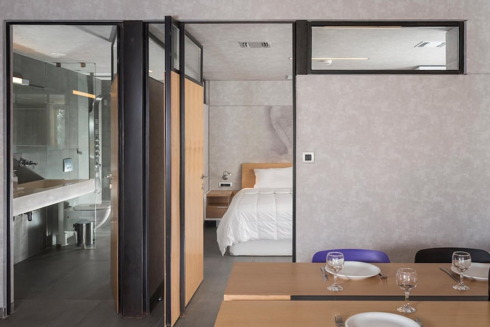 Ikaros Hotel 38/47