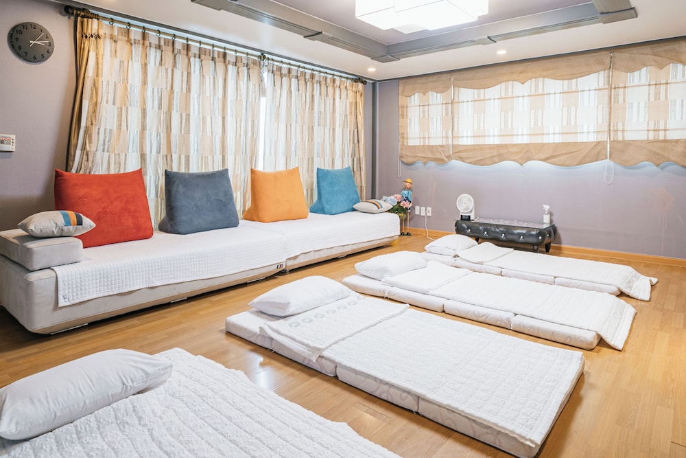 Gallery Hotel Be 29/50