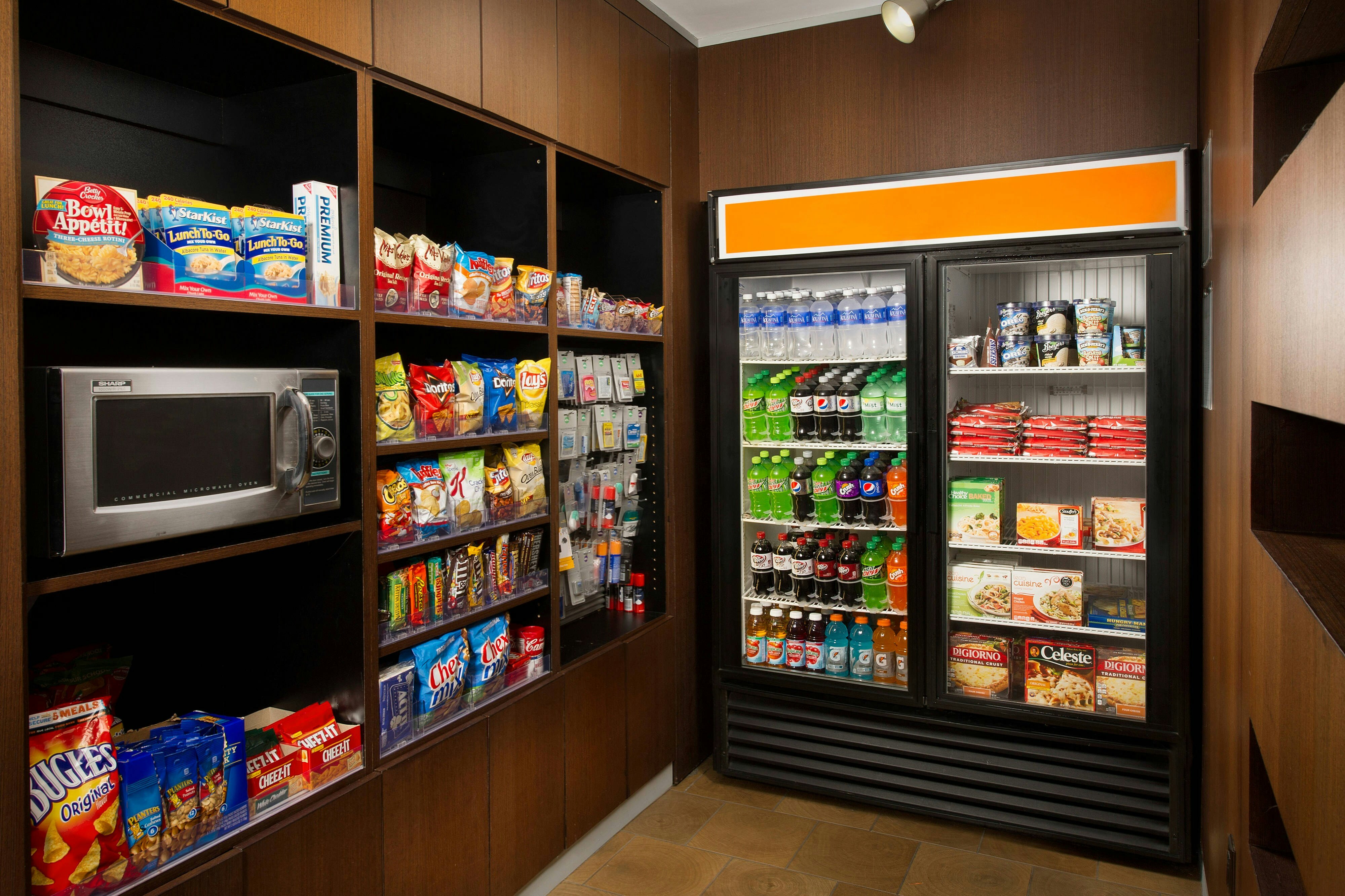 Courtyard By Marriott Waldorf 7/7