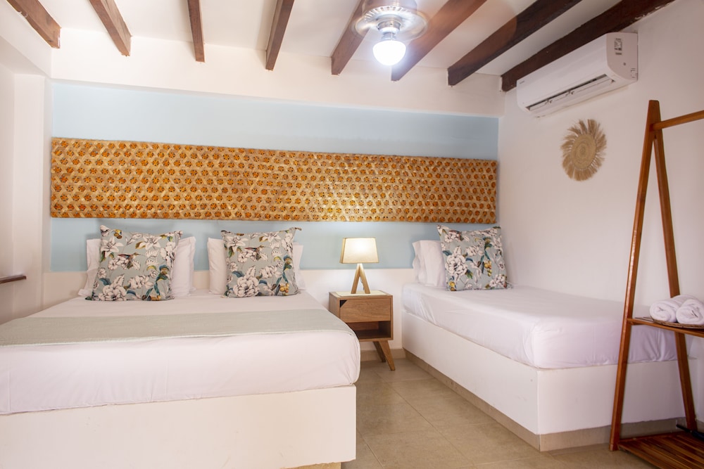 بنغل سوبيريور بسرير مزدوج وسريرين منفصلين، ISLA DEL SOL 6/10