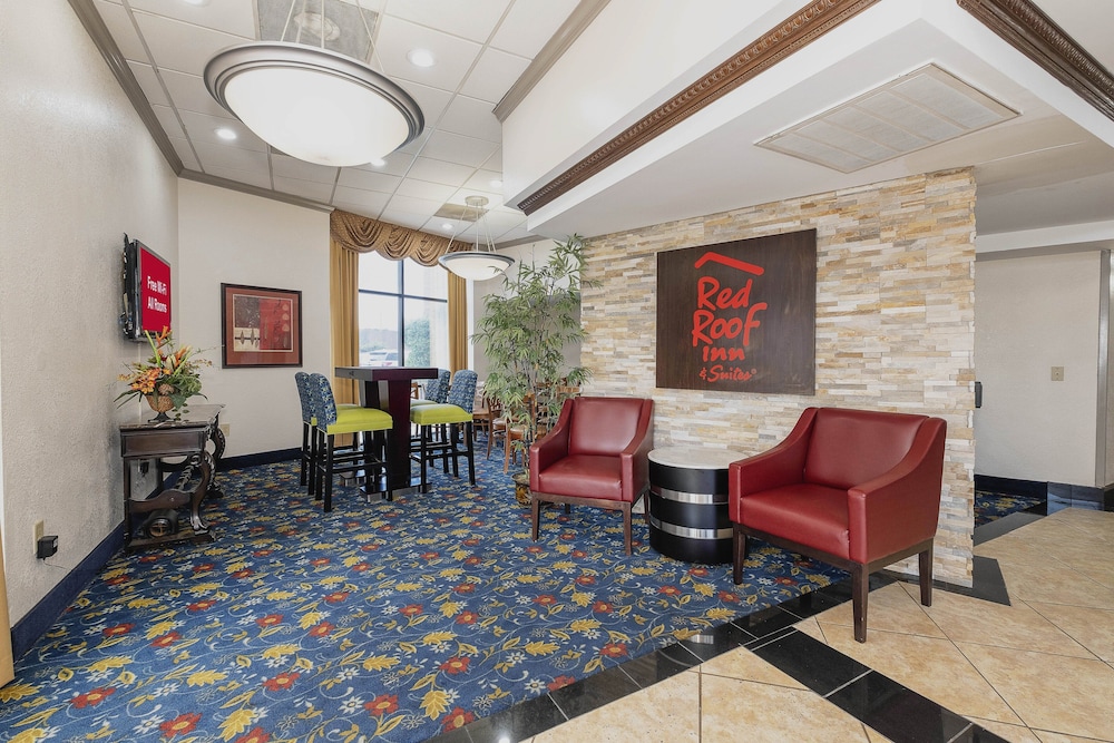 Red Roof Inn and Suites Macon 60/71