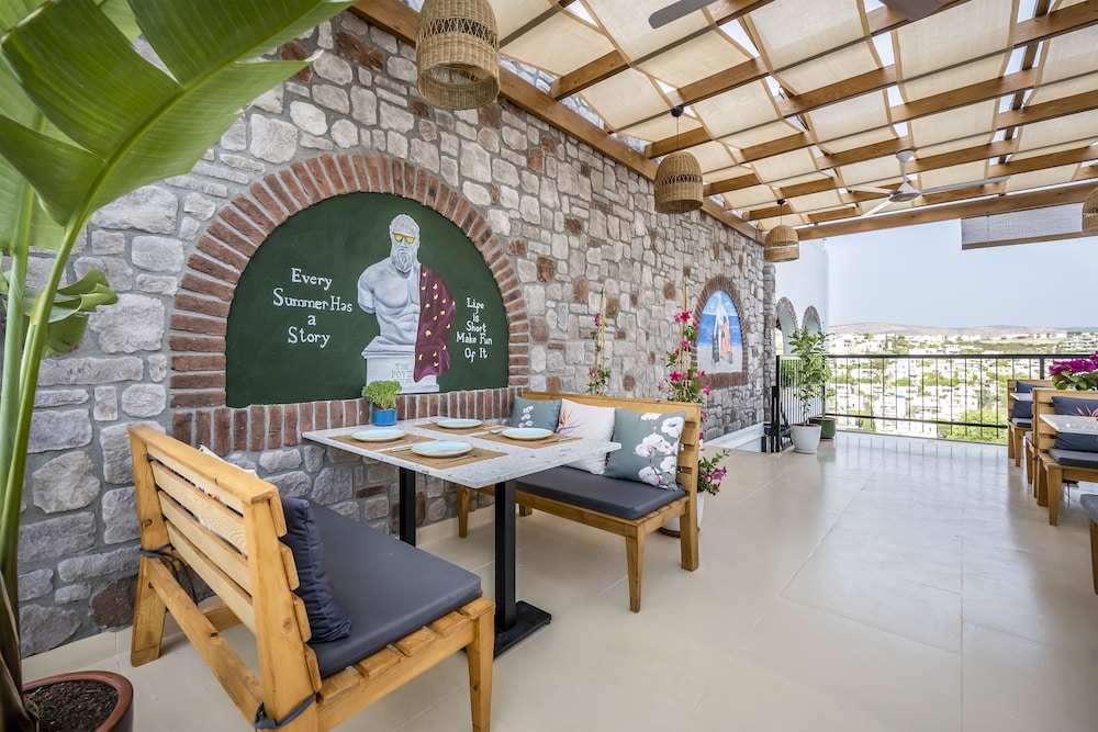 Villa Flora 32/50