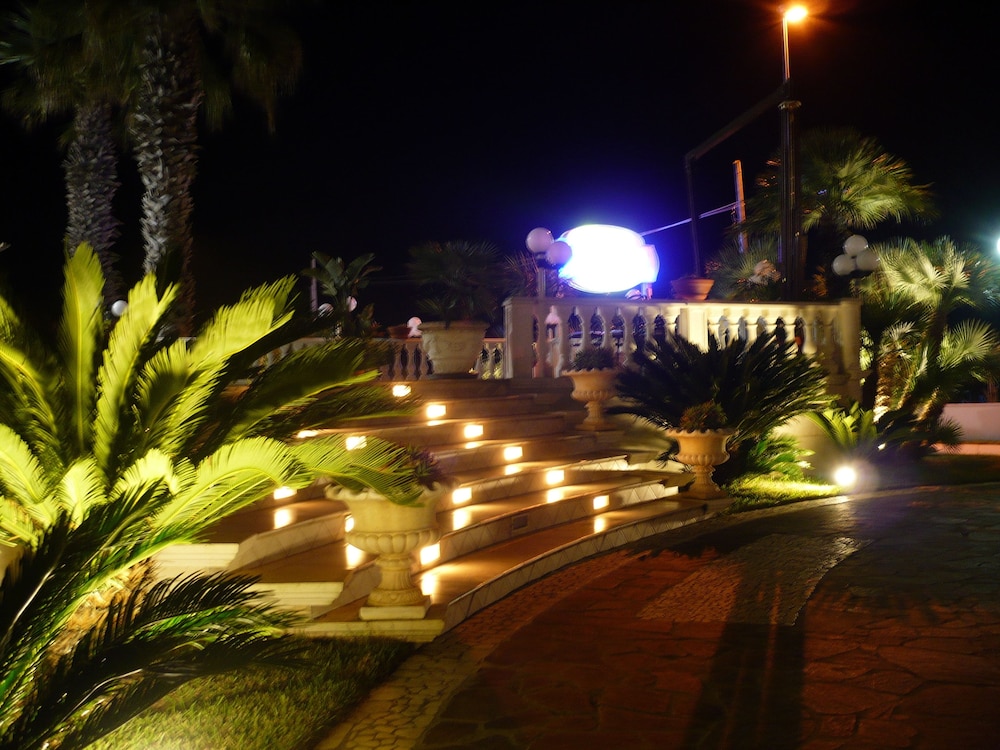 Mediterraneo Hotel 62/73