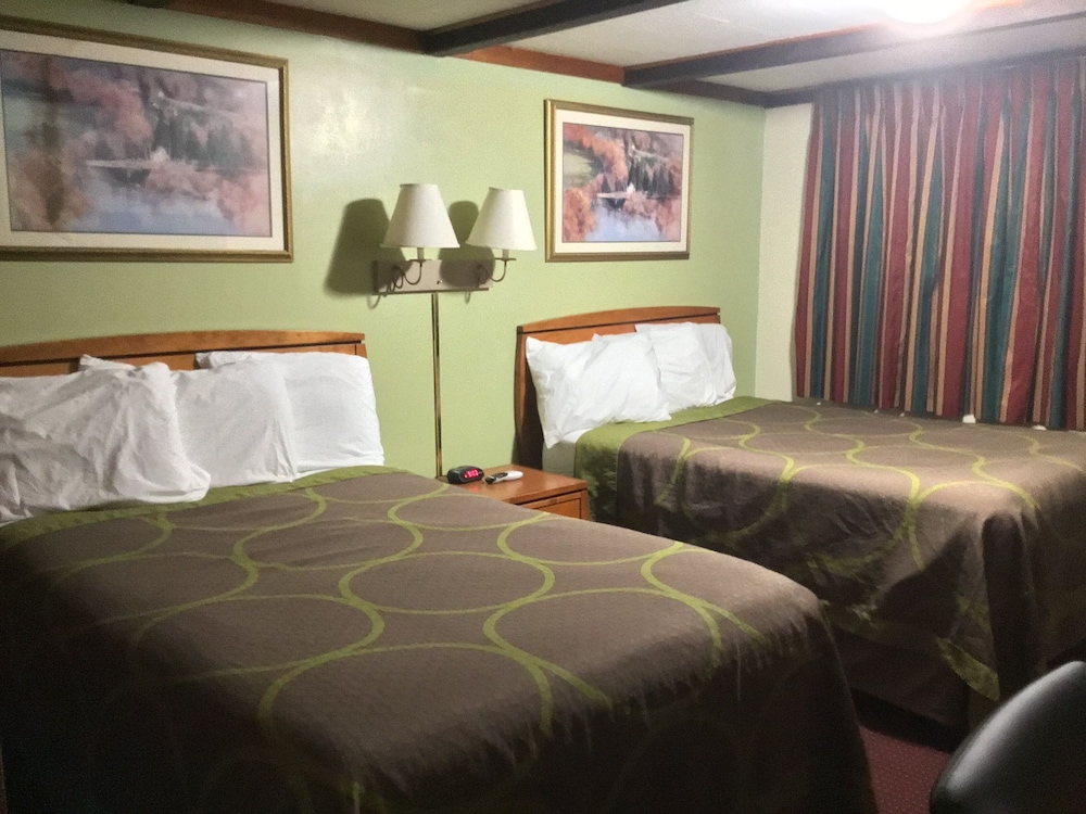 Relax Inn Bloomsburg 10/33