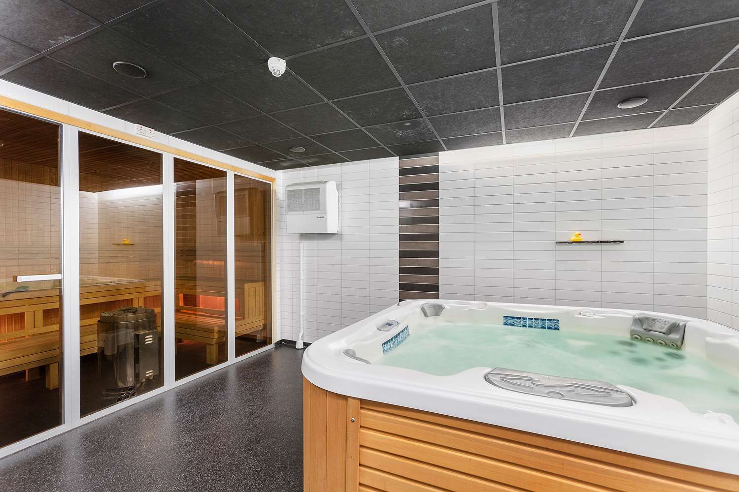 Best Western Hotel Tranas Statt 8/19