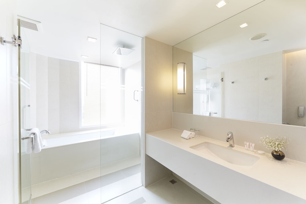 SORA Resort & Suites Sukhumvit 28/73