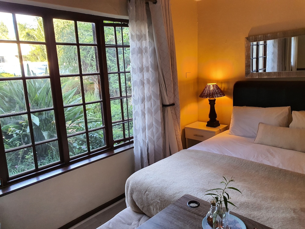 Pepper Tree Bnb 4/50
