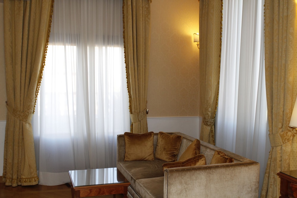 Hotel Villa Pinciana 32/52