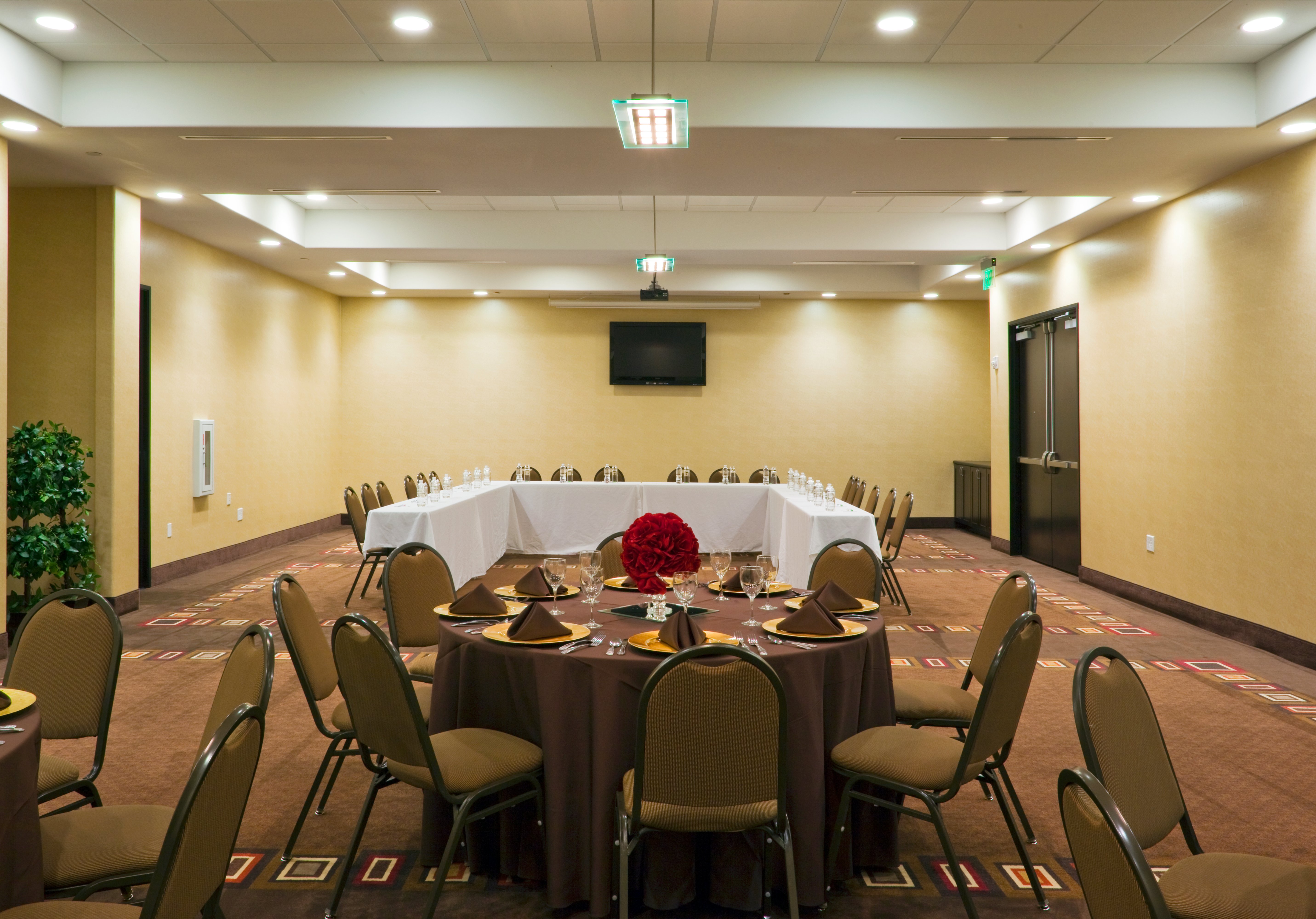 Holiday Inn Temple-Belton 63/69