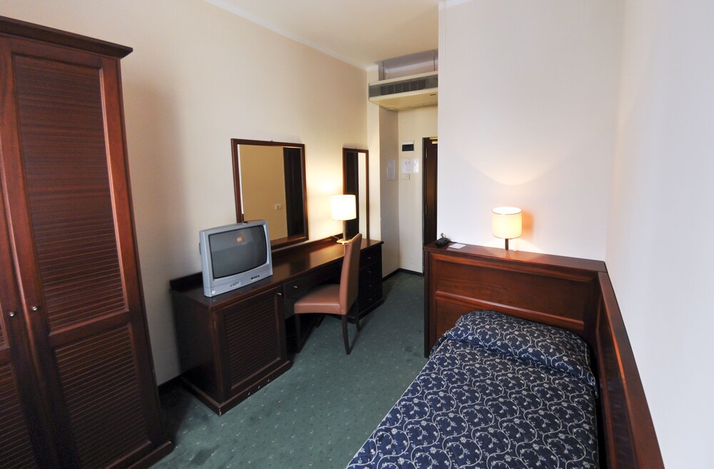 Mediterraneo Hotel 21/34