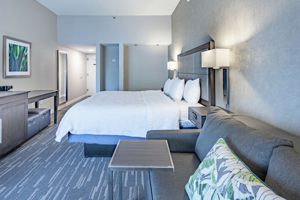 Hampton Inn Waco 16/42