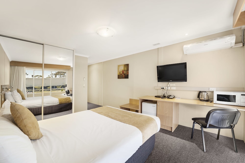 Ciloms Airport Lodge 19/63