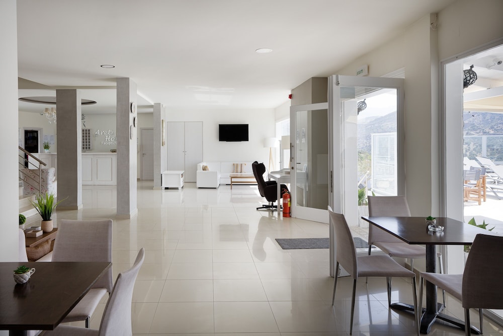Areti Hotel 42/55
