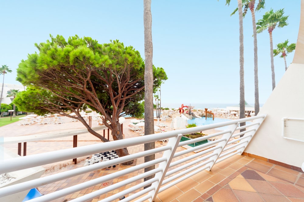 Iberostar Waves Royal Andalus 5/76