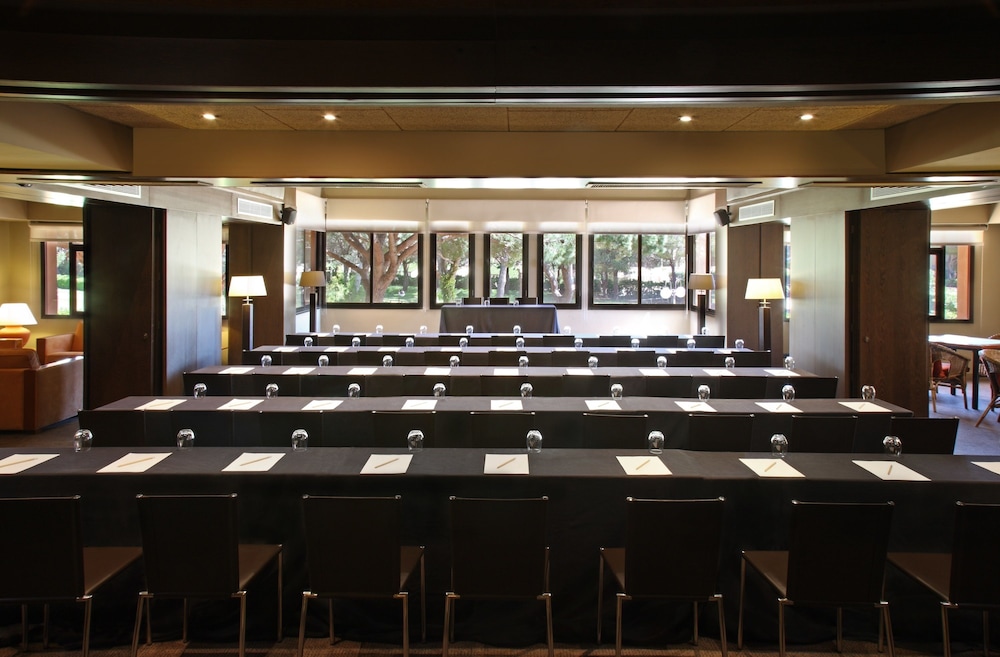 La Costa Golf and Beach Resort 36/50