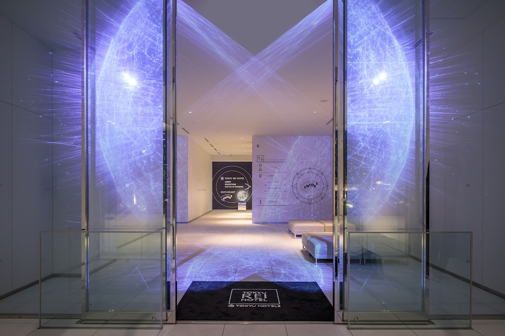 Yokohama Tokyu REI Hotel 48/49