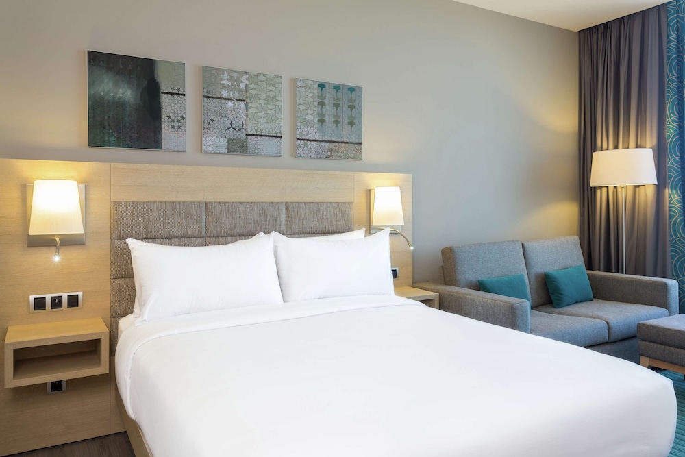 Family, Queen Bed, Bay View، Hilton Garden Inn Tanger City Center 6/10
