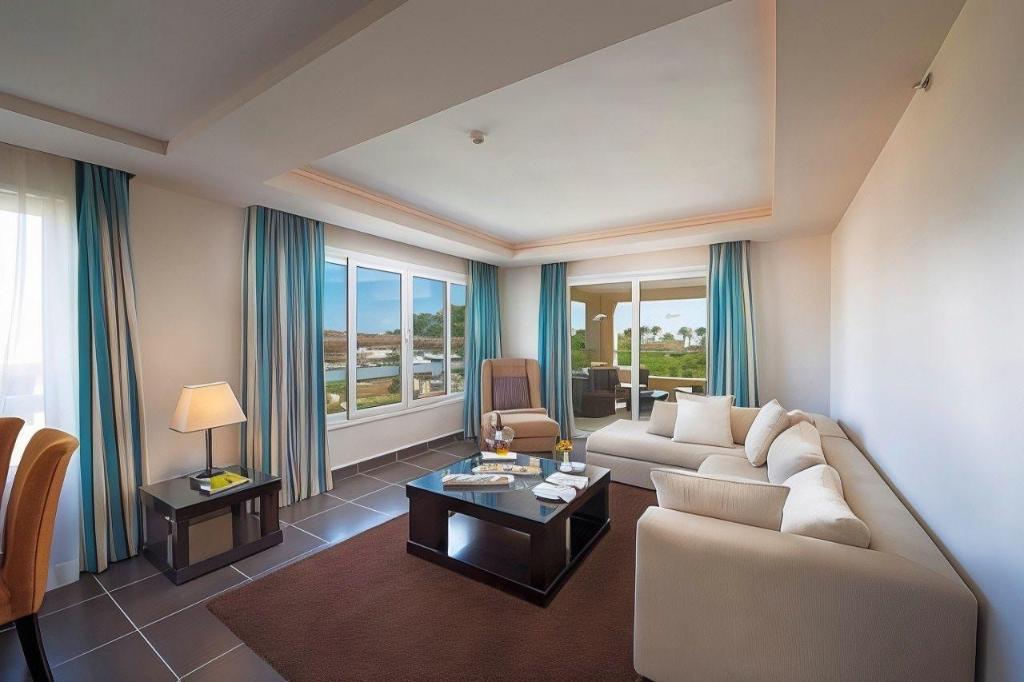 Amwaj Blue Beach Resort &amp; Spa 31/57