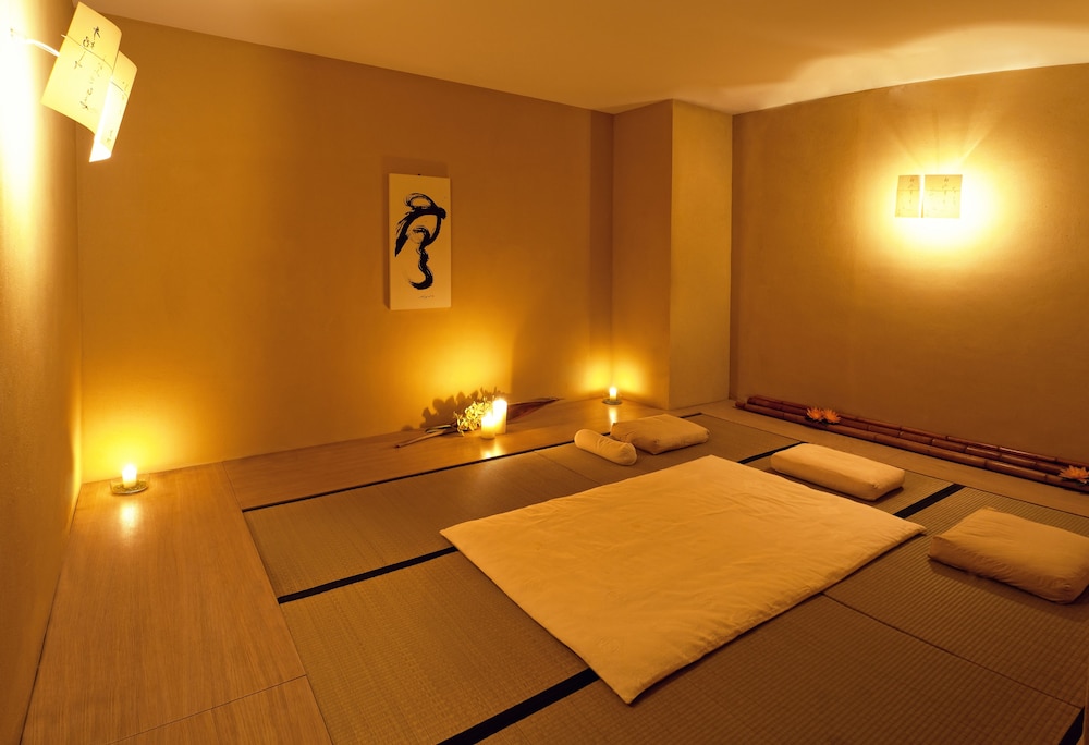Manzi Hotel & Spa 50/77
