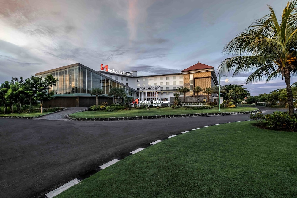 Swiss-Belresort Pecatu 56/63