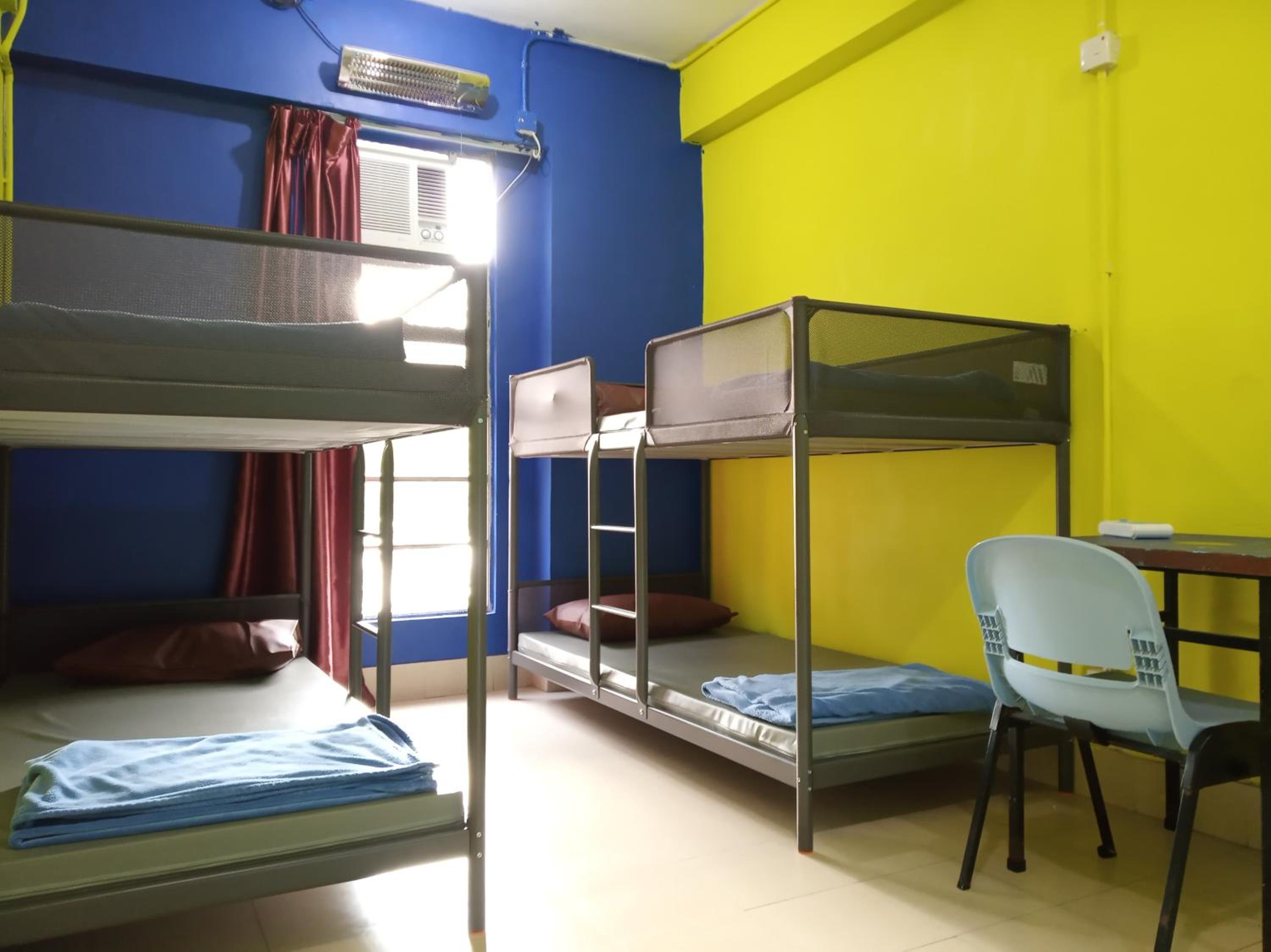 Private, 2 Bunk Beds