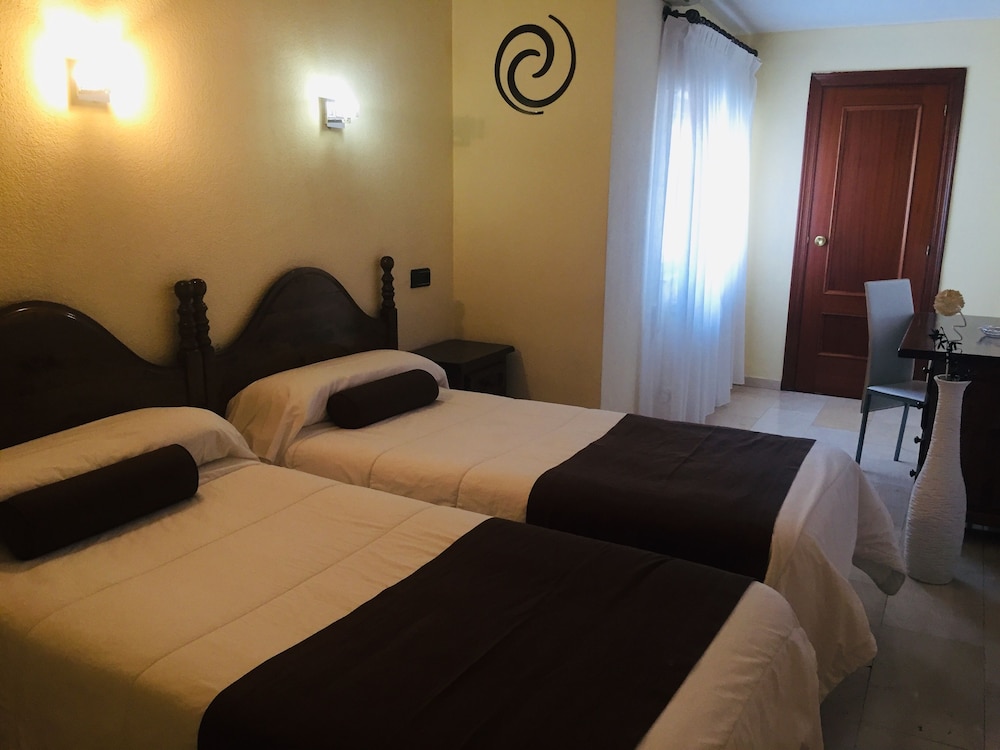 Hotel Emperatriz Ii 7/22