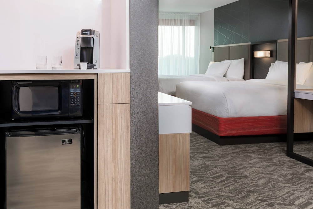 Suite, 2 Queen Beds, Trundle Bed, SpringHill Suites by Marriott Lakeland 5/5