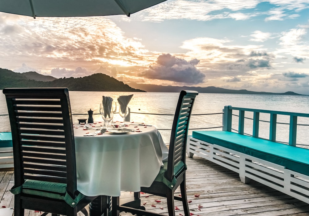 Matangi Private Island 46/50