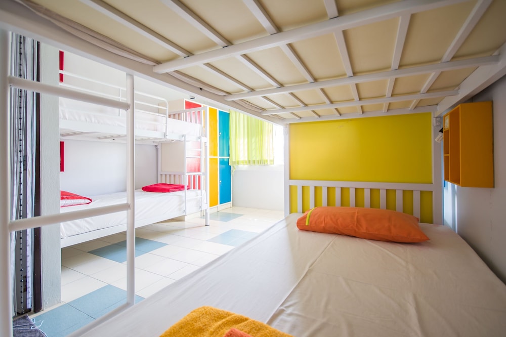 Sleep Sheep Phuket Hostel 6/61