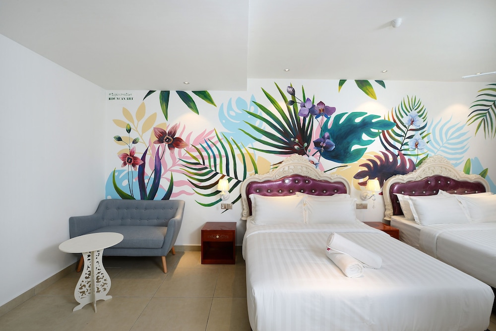 Hotel De Art Usj 21 14/35