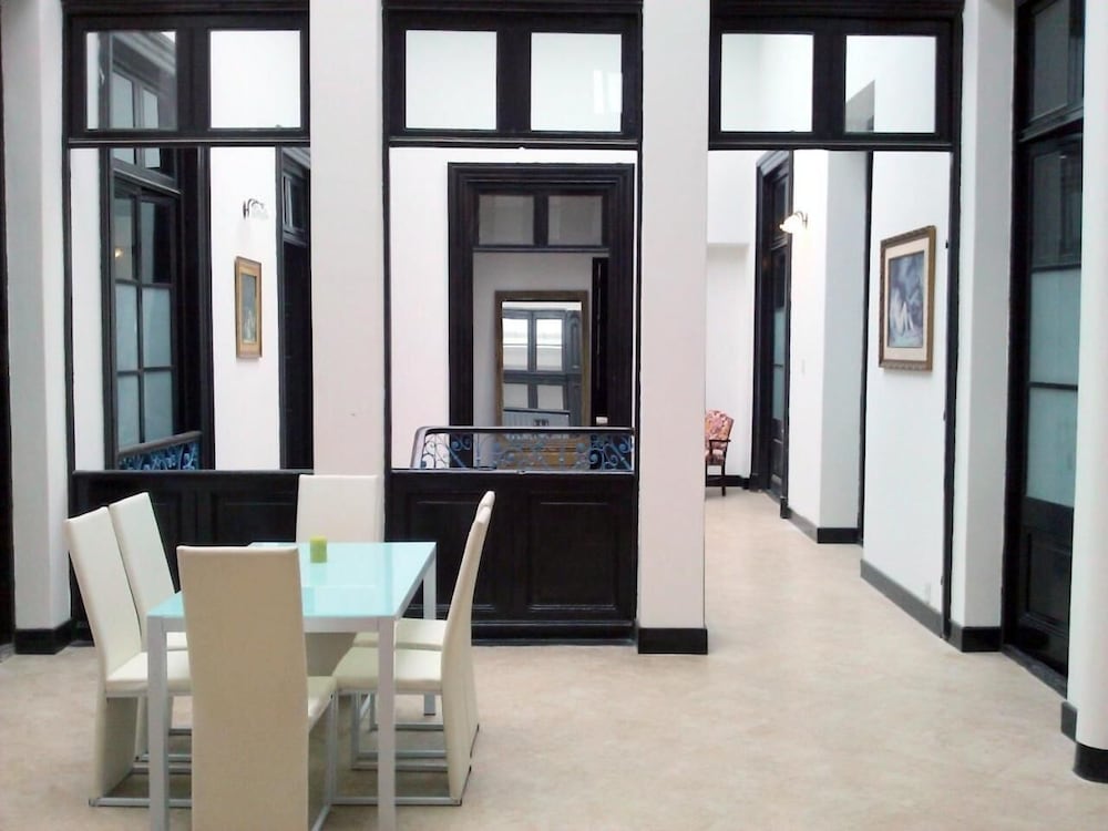 Montevideo Chic Boutique Hostel 19/26