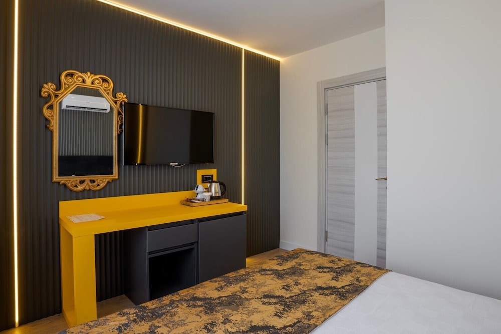 Atan Park Hotel 6/50