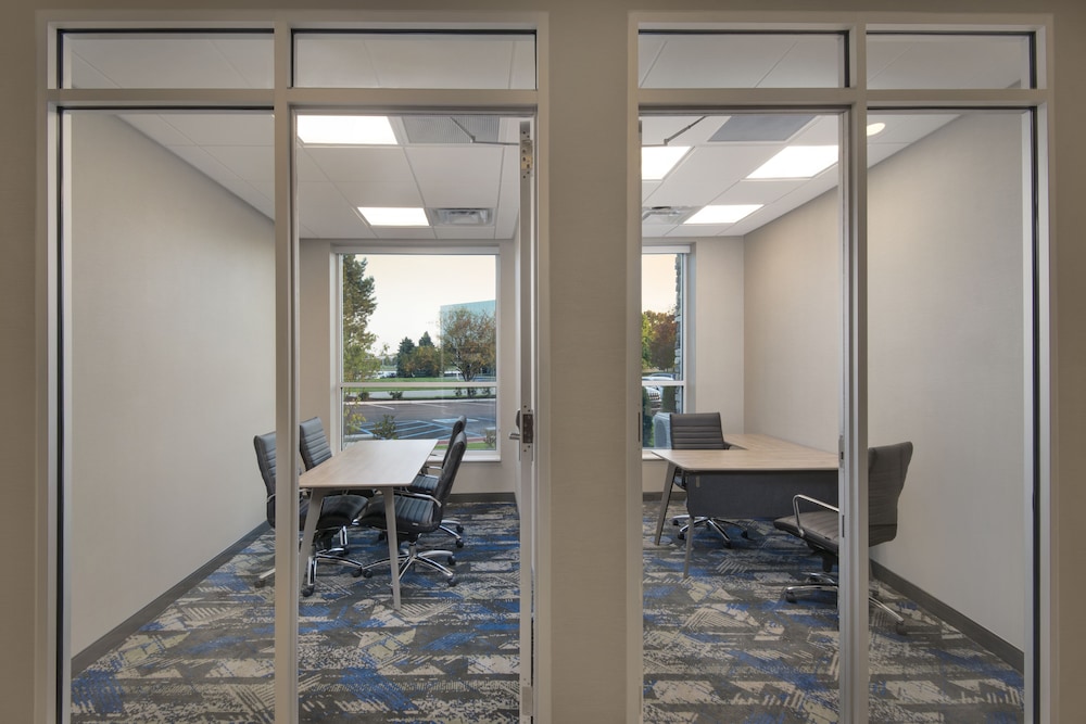 Residence Inn by Marriott Indianapolis Keystone 36/40