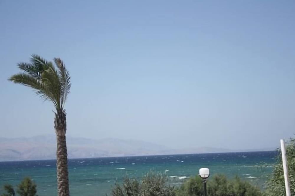 WA Cesme Farm Hotel Beach Resort & Spa 35/50