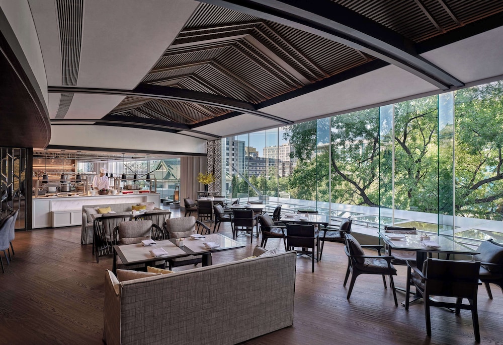 Grand Hyatt Beijing Hotel 56/71