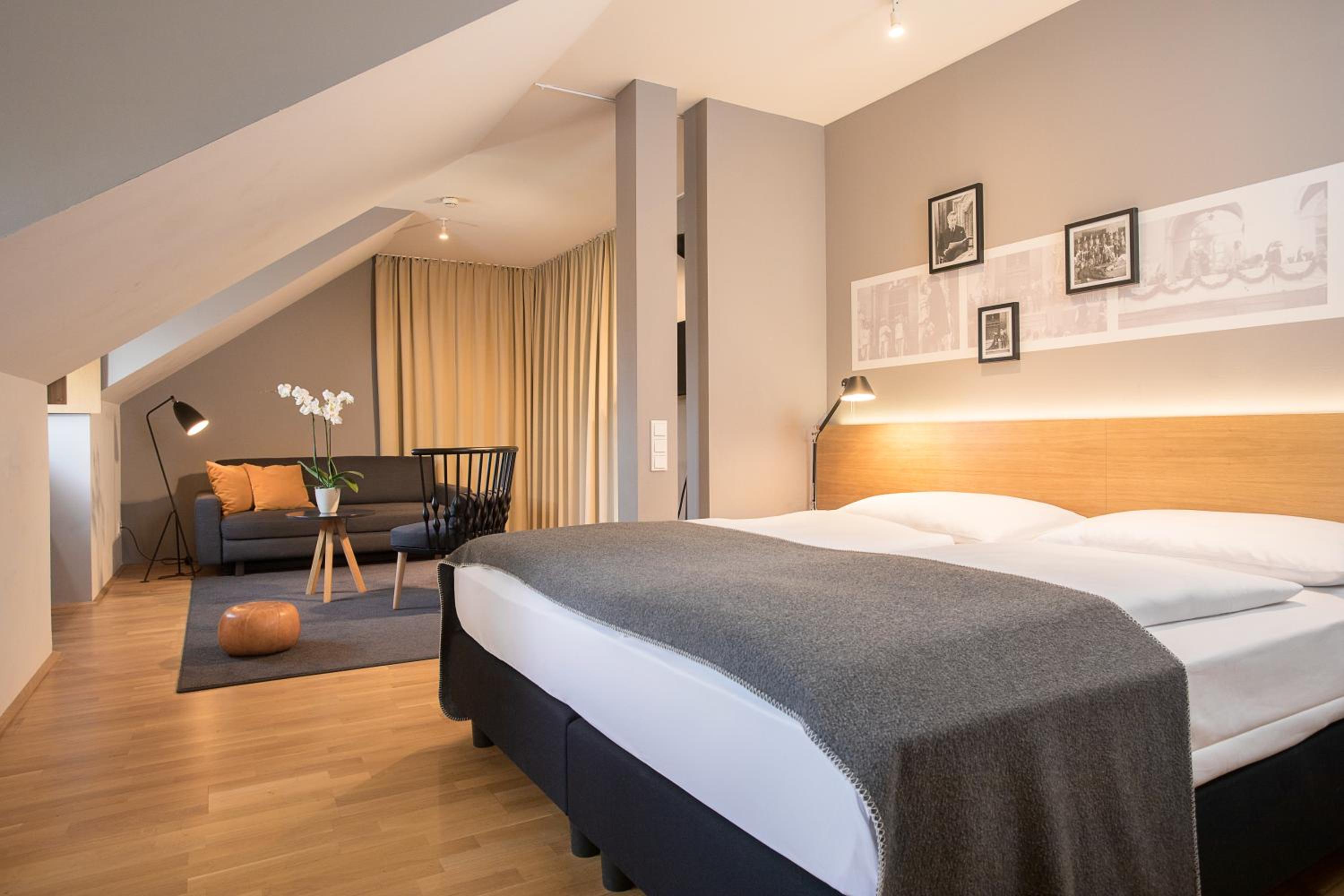 Premium, Double Bed