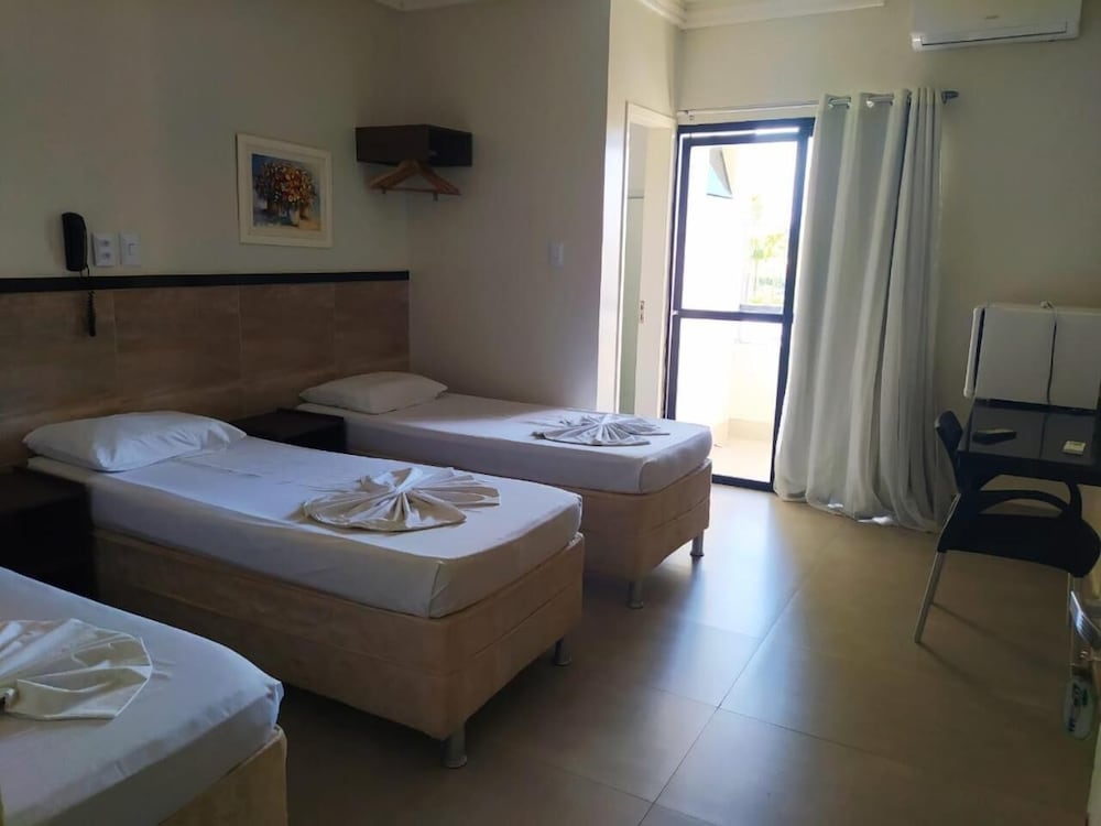 Tropical Praia Hotel 7/25