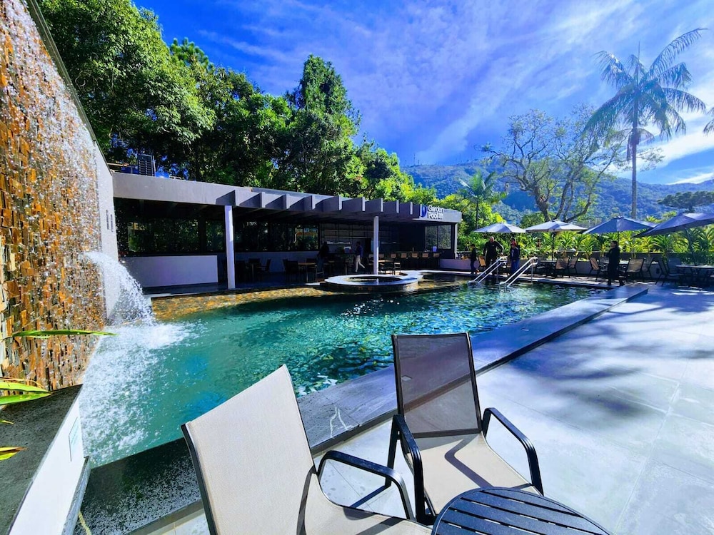 Minas Garden Hotel 42/46