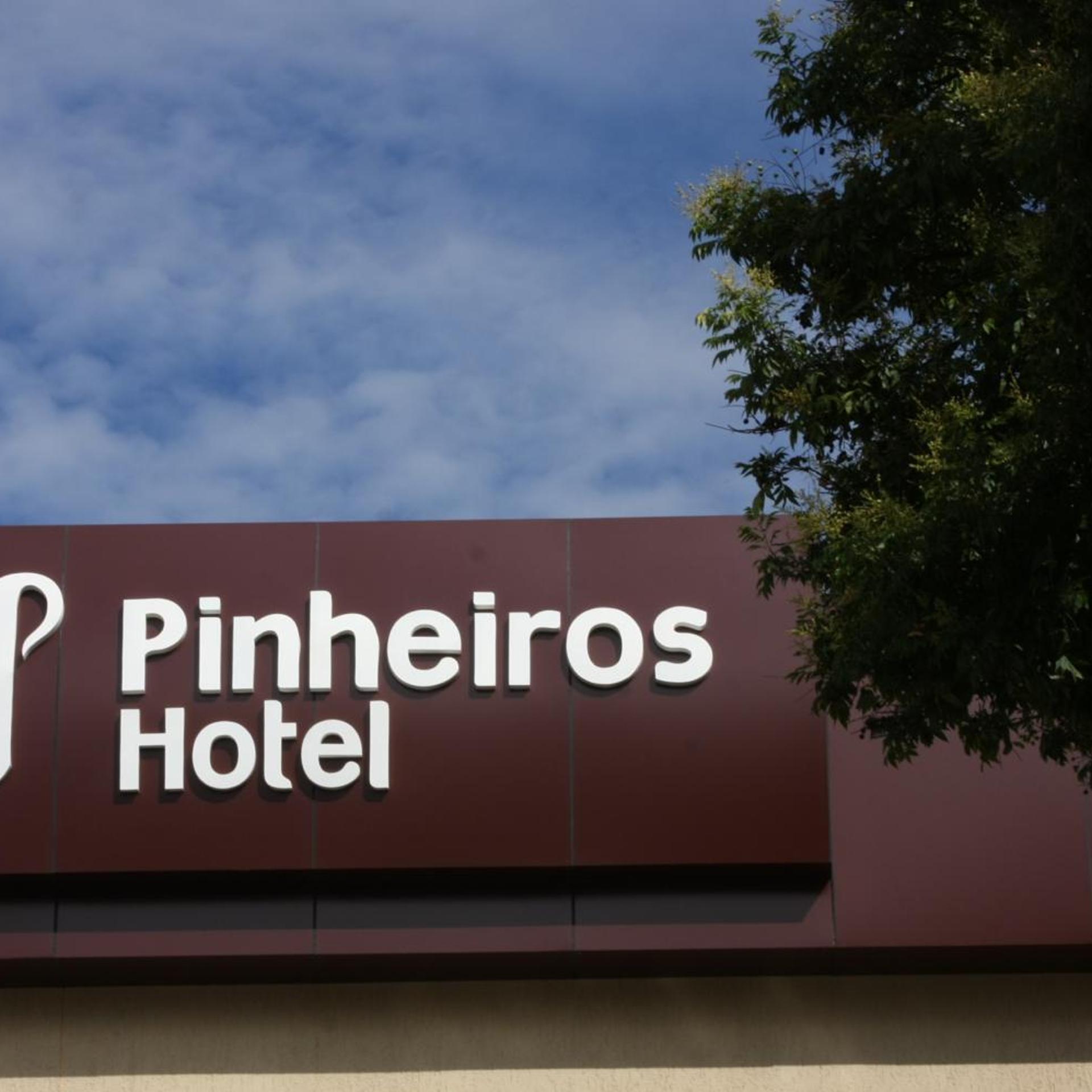 PINHEIROS HOTEL 9/57