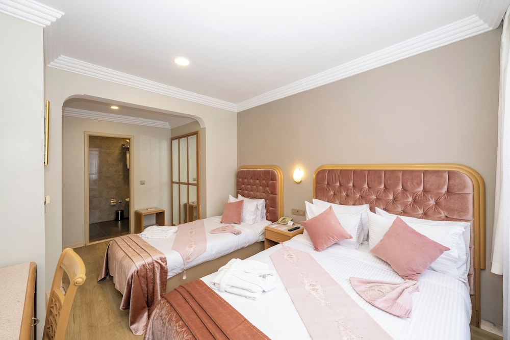 Grand Anka Hotel 20/68