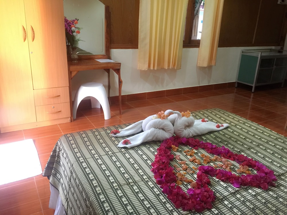 Poonsap Resort 36/62