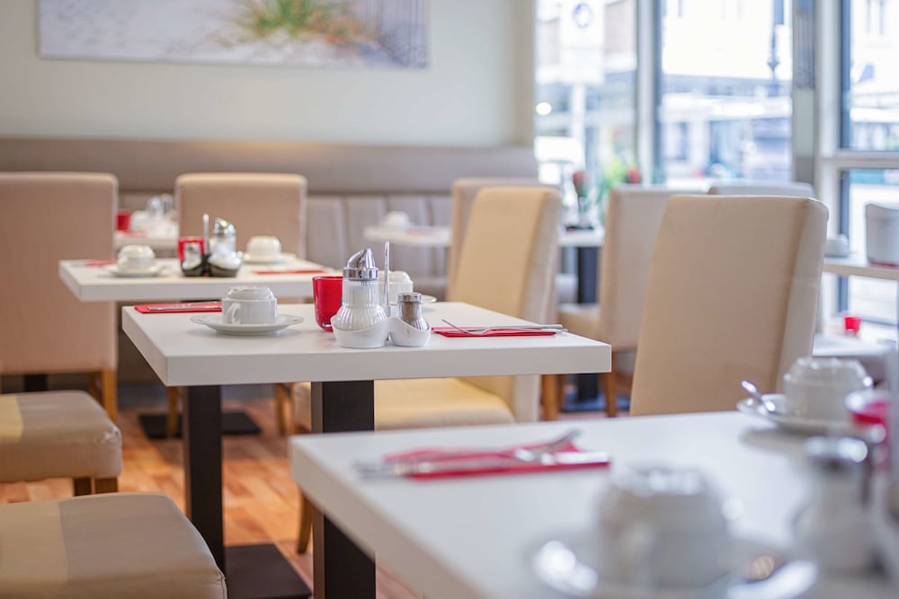 Hotel Am Kieler Schloss Kiel By Premiere Classe 21/33