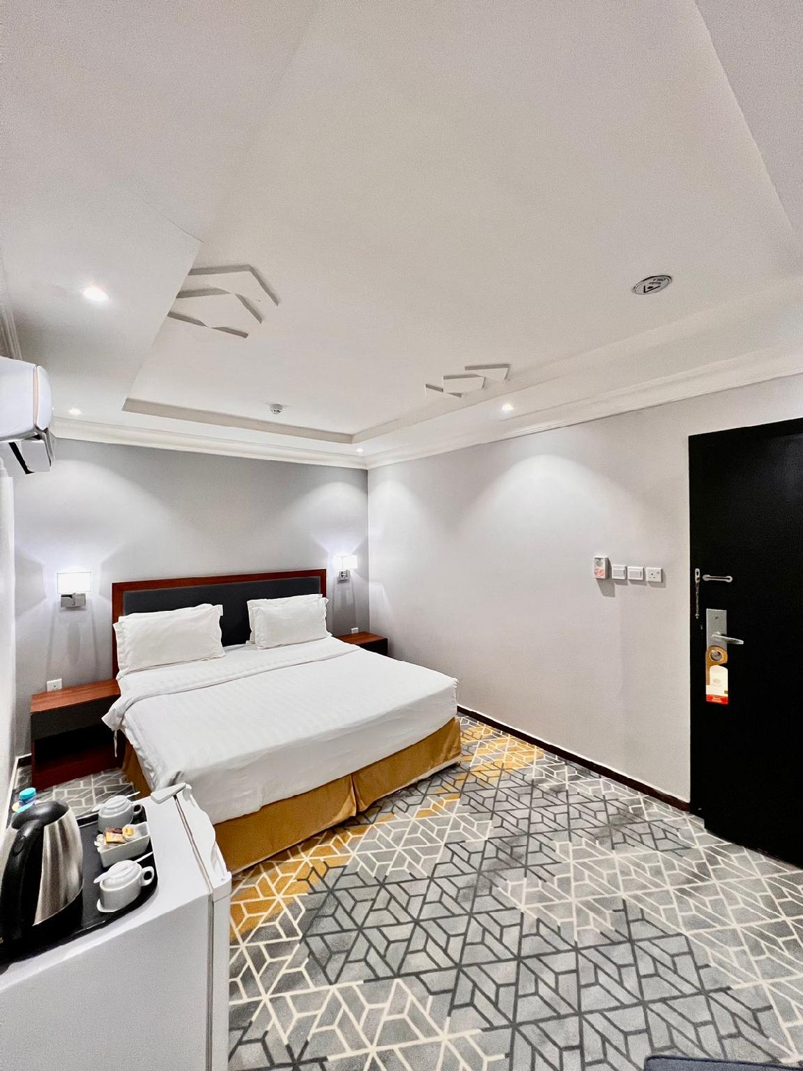 Standard, Double Bed