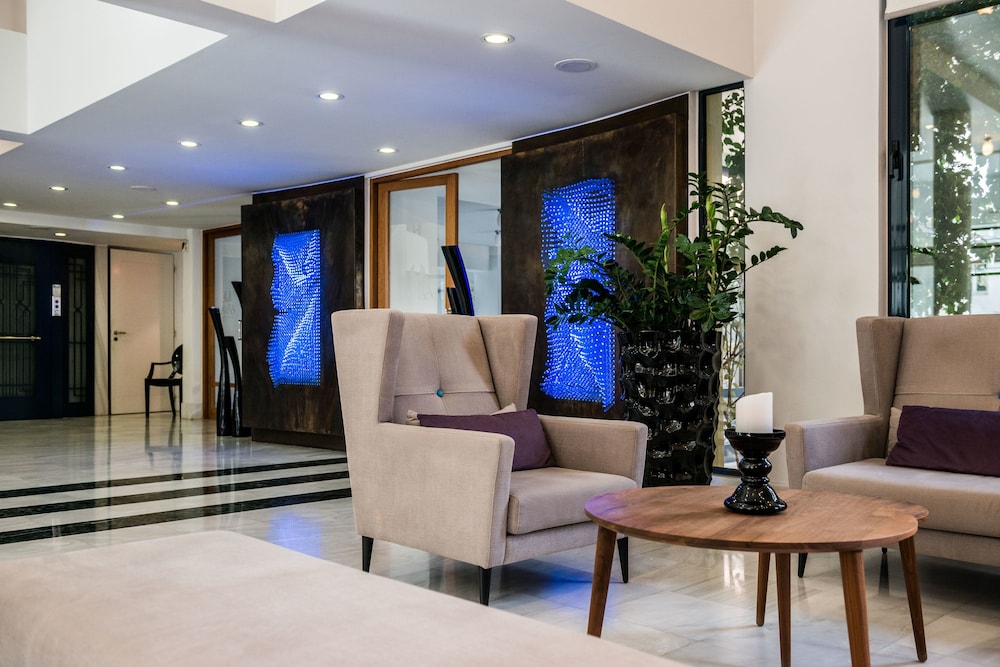 Avra City Boutique Hotel 37/43