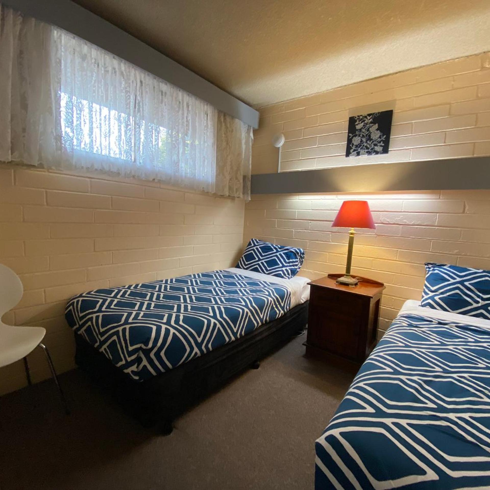 Mahogany Motel 17/29